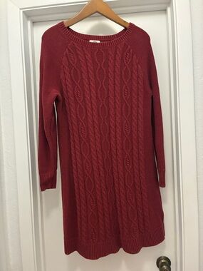 Old Navy Cable-Knit Long-Sleeve Sweater Dress in Berry Red
